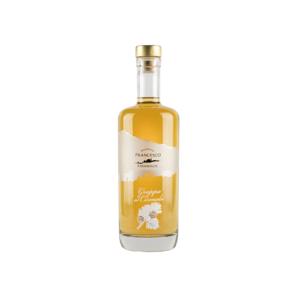 Grappa al Cirmolo de la destilería Francesco: infusión balsámica de Trentino